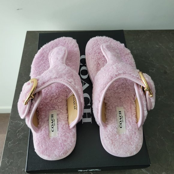 (SOLD) $125 *NEW* COACH Hollie Flip Flop (7.5) - Picture 4 of 8